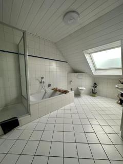 Stilvoll eingerichtetes Ferienhaus in ruhiger Lage - Bremerhaven - 1