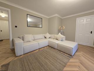 New 2 Bedroom Appartment In Manchester - Stretford - Old Trafford Close to Football-Cricket Ground & City Centre - 8