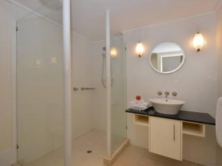 Plantation Villa No.8 - Spacious Villa by the Beach - Port Douglas - 7