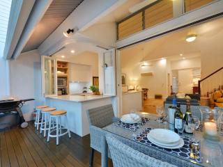 Beach Villa - a Short Walk to Town & Beach - Port Douglas - 8