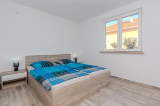 Holiday house with a parking space Vir - 22396 - Vir - 4
