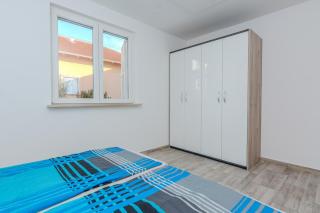 Holiday house with a parking space Vir - 22396 - 7