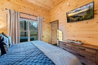 Magnificent- Sevierville Cabin - Sevierville - 4