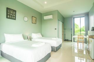 The River Palm Resort - 9