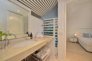 Anjea - Luxury 5 Bedroom Home by the Beach - 7