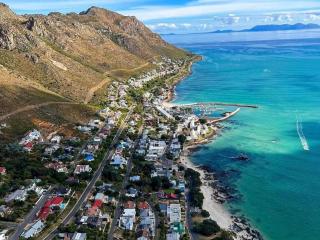 79 Protea Drive, self-catering Home, sleeps 6 - Gordonʼs Bay - 8