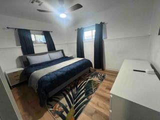The Peacock Villa - 8 Bdr 4 Bth 14 Bds - 4