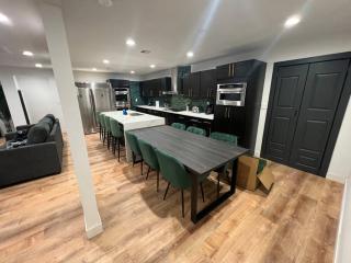 The Peacock Villa - 8 Bdr 4 Bth 14 Bds - 2