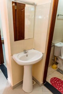 2 BEDRM APARTMENT NGARA CHAMBERS ROAD - Nairobi - 8