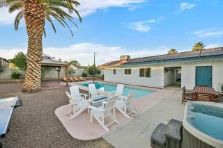 Tropicana Desert Villa 5 Bdr 6 Bds 10ft Deep Pool & Spa - 2