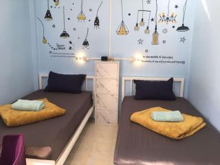 World Citizen GuestHouse - Baan Tai - 4