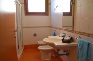 Colorful apartment with fenced garden and fireplace - Bibione - 3