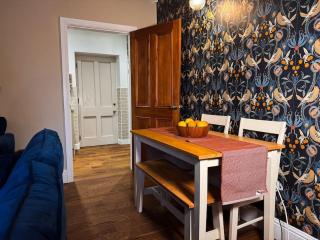 Beautiful, Relaxing Home in Central Saltaire - 4