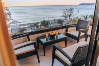 Apartments Kuce Lekovica Beach & snack bar- Bistro - Bar - 2