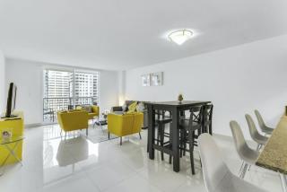 1 BR Suite in Brickell 25th Floor with Balcony and Parking - Miami - 2