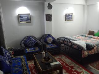 Rap's Den - 3