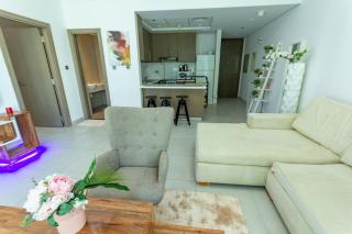 Deluxe One Bedroom Apartment for rent in Dubai Al Barsha south - Dubai - 3