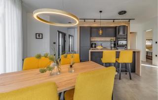 Stunning Home In Reburici, Trget - 1