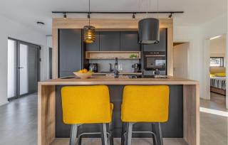 Stunning Home In Reburici, Trget - 4