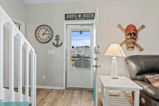 6 Bedroom Beach House - Marsh Views Anchors Away - 4