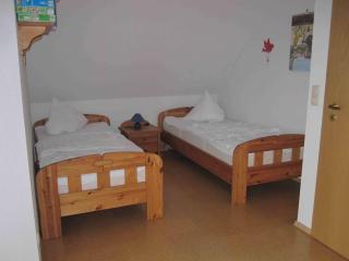 gepflegtes Ferienhaus Lüttje-Lara in Neßmersiel - 1