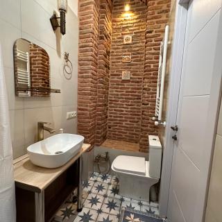 Luxury 2 Bedroom Suite Historical Tbilisi Center - Tbilissi - 6