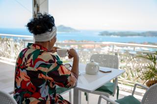 Beau Soleil Stunning Sea View One Bedroom Apartment - Mahe - 4
