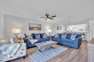 Summerhouse #7 Beach Dreams - Destin - 3
