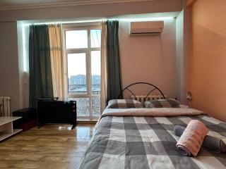 1-room apart. 21 on Usenbaeva 52 near Eurasia shopping center - Bischkek - 0