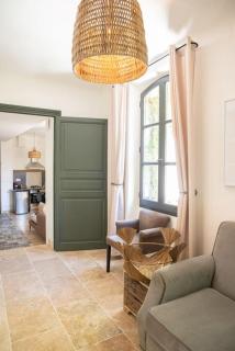 Suite luxueuse dans bel immeuble HP Les Oliviers 1 - 6