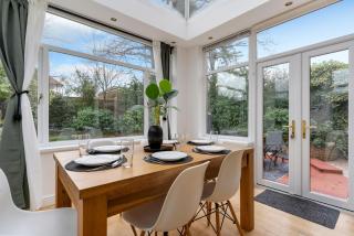 Birmingham Gem-Stylish 5 Bed house near NEC, BHX, HS2 - Huge Parking & Fast WiFi! - Kingshurst - 7