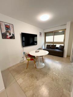 Petit 2 pièces Carré d'Or - Nice - 4