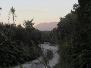 Beaconstone - off grid retreat - Charleston - 9