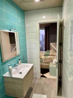 Paceville Sea view Penthouse with Jacuzzi! - San Julián - 7