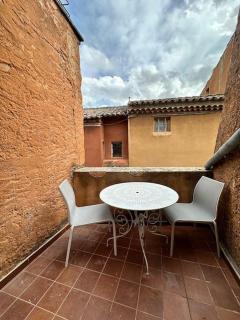 Appartement centre village - Roussillon - 1