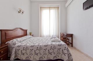 Hostal Condestable - Madrid - 7