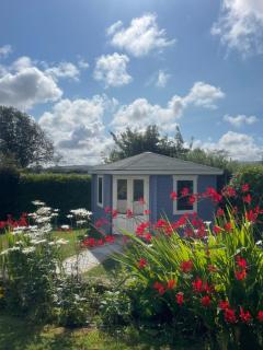 Three Gables, West Wight village house, Sleeps 10 - Newbridge - 7