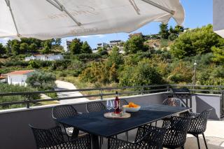 Apartment Under the Rock - 0