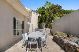 Spacious 4-Bed Family Home with Private Pool & BBQ - Coolum Beach - 7
