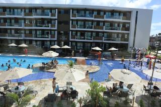 Apt com duas garagens com vista p piscina D002 - 1