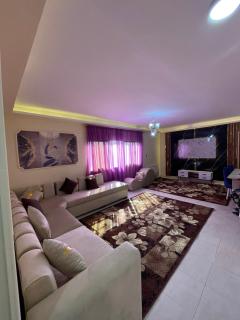 Adam McDonald's Abbas Al Aqqad Hotel - Il Cairo - 0