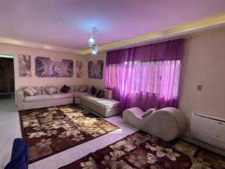 Adam McDonald's Abbas Al Aqqad Hotel - Il Cairo - 2