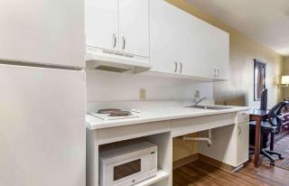 Studio 6 Corporate Extended Stay Rochester Henrietta NY - 8