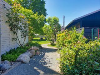 FeWo am Wald FeWo 03 - Balkon, Gartennutzung, Sauna - Glowe - 1