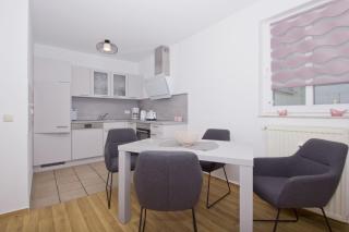 Balkon, gratis Nutzung vom AHOI Erlebnisbad und Sauna - Villa Karola FeWo 15 - Göhren - 1
