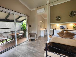 Hidden Valley Private Guest Suite with Views - South Grafton - 2
