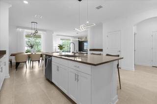 7 Bedrooms- 5 Bathrooms- Champions Gate 8949 Pt - Kissimmee - 4