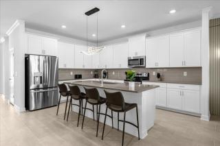 7 Bedrooms- 5 Bathrooms- Champions Gate 8949 Pt - Kissimmee - 2