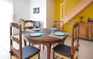 2 Bedroom Cozy Home In Gouville-Sur-Mer - Gouville-sur-Mer - 5