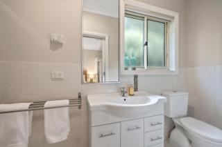 Annie's Hideaway - 6